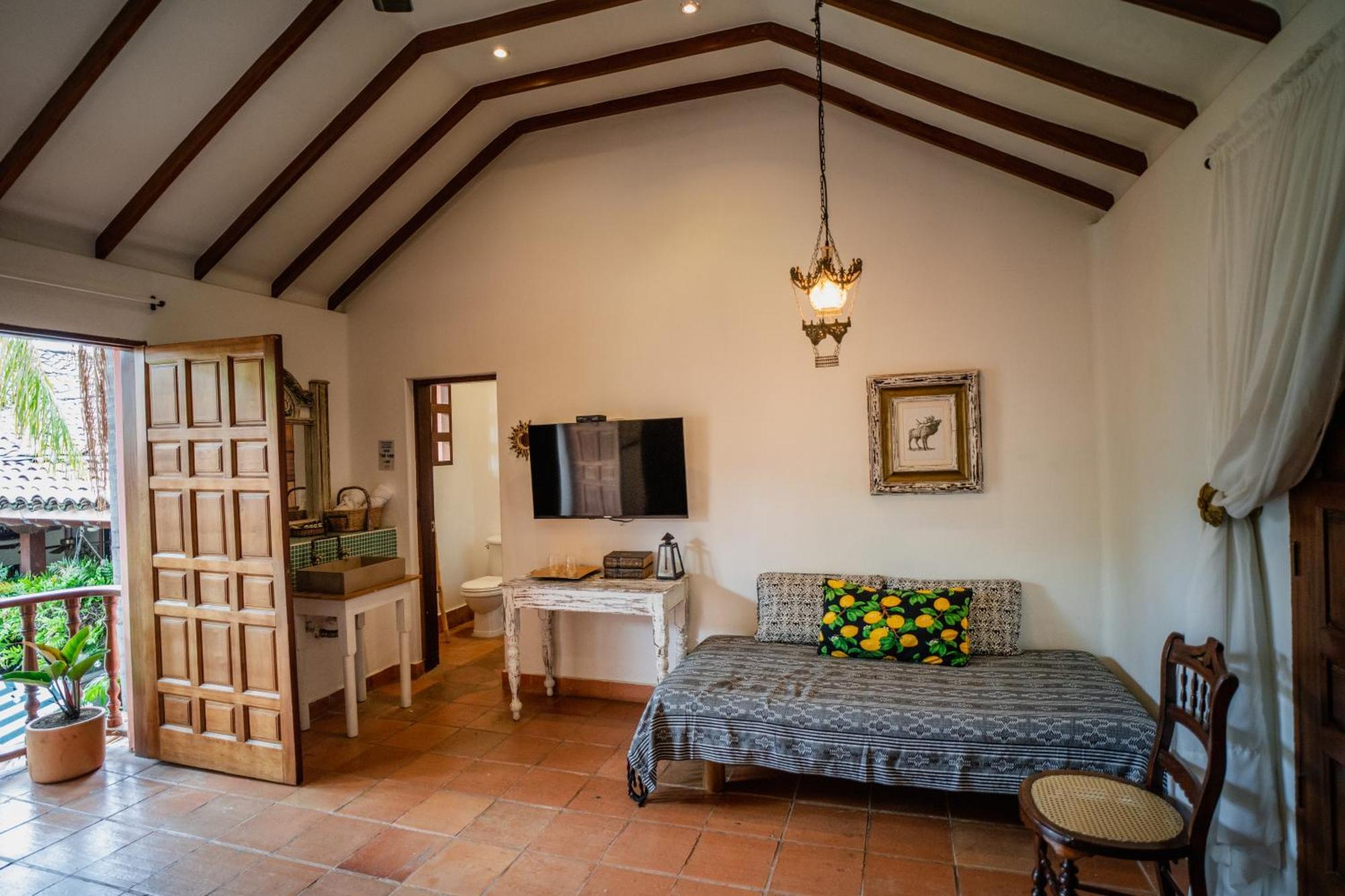 Hotel Boutique Al Alma Santa Fe de Antioquia Extérieur photo