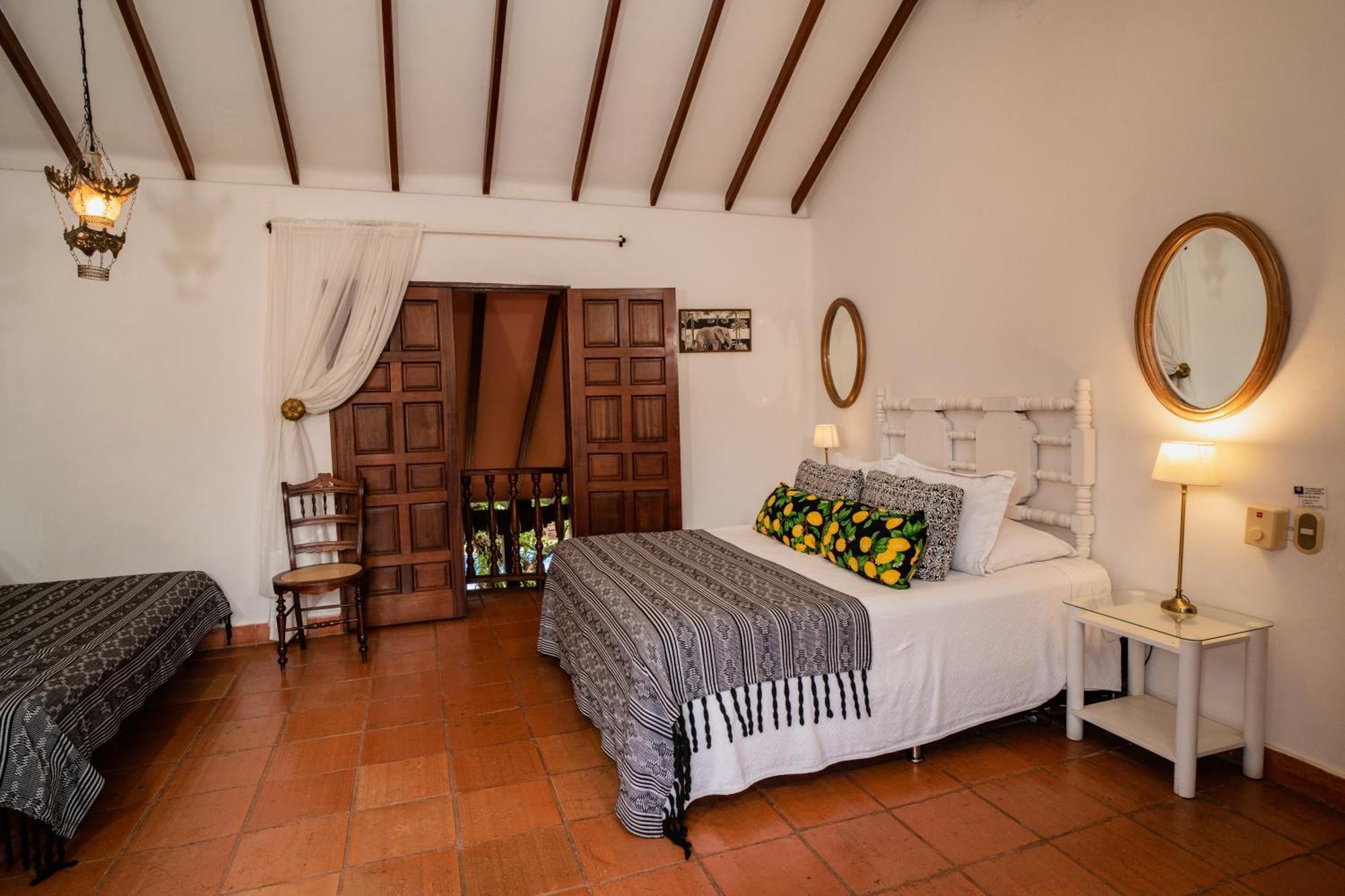 Hotel Boutique Al Alma Santa Fe de Antioquia Extérieur photo